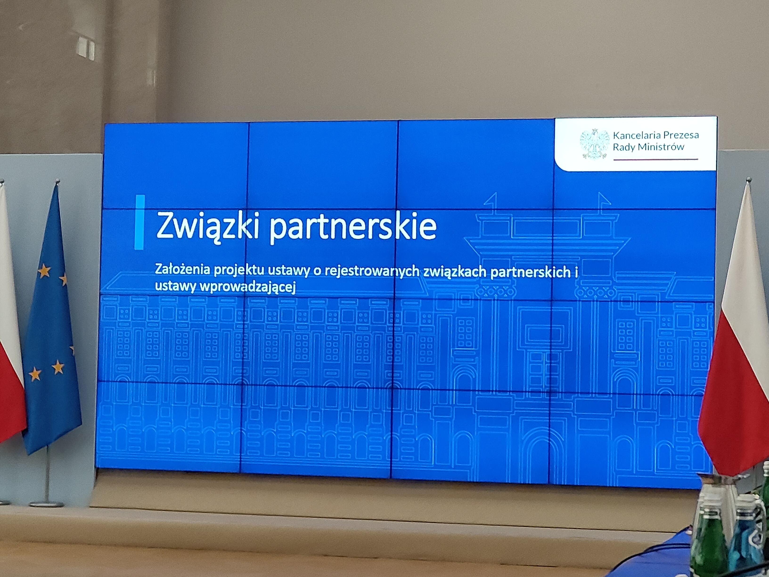 Zdjęcie slajdu prezentacji z tekstem: Związki partnerskie – założenia ustawy o rejestrowanych związkach partnerskich i ustawy wprowadzającej